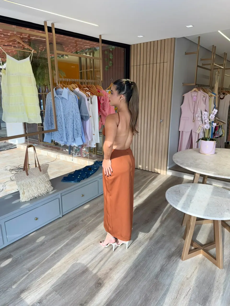VESTIDO MIDI FRENTE UNICA